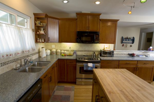 Cherry Cabinet Remodeling in Broomfield